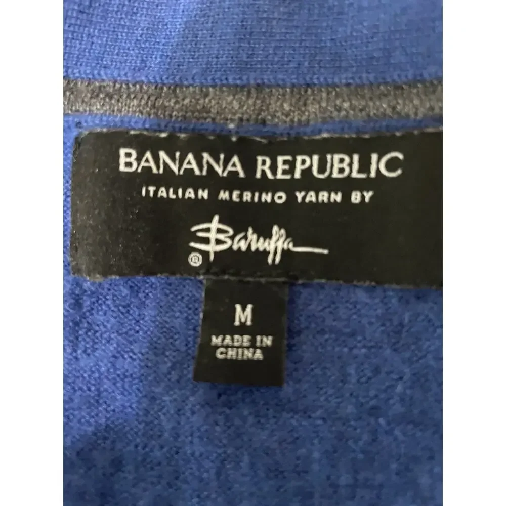 Banana Republic 100% Merino Wool V-Neck Cardigan Sweater Size Medium Royal Blue